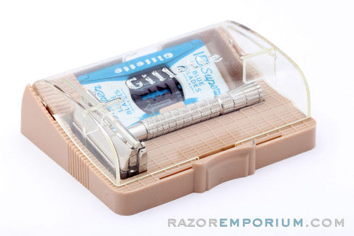 1956 B2 Gillette Regular Flare Tip Super Speed Safety Razor w/ Case