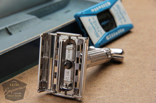 Gillette 1958 Rhodium Toggle Adjustable DE Safety Razor Set with Case  - D1
