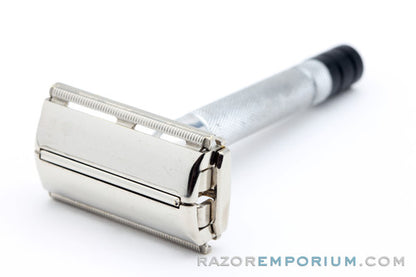 1952 Gillette Black Tip Super Speed Double Edge Razor X1
