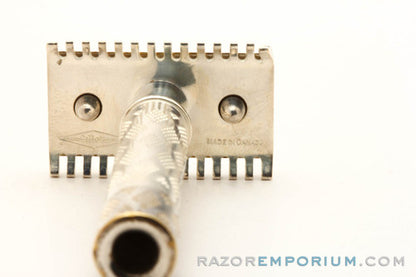 1921 Gillette New Improved Aristocrat Set in Original Case w/ Rolling Blade Bank Made in Canada