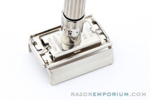 1960 Gillette Fatboy F4 Adjustable Double Edge Safety Razor