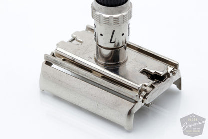 1972 Gillette S1 Super Adjustable 89 Adjustable Safety Razor