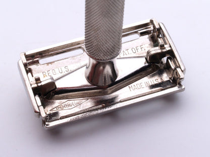 1940's Super Speed Double Edge w/ Red Case & Bladebank