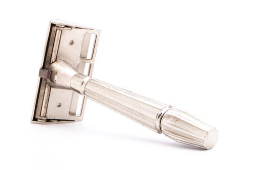 Gem 1940's Micromatic "Bullet Tip" Single Edge Safety Razor in Original Case