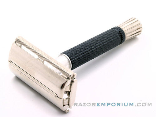1966 L4 Gillette Black Handle DE Super Speed DE Safety Razor