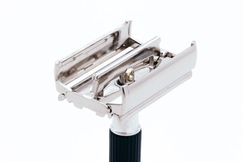 1969 Gillette Black Handle Super Speed DE Safety Razor - O4