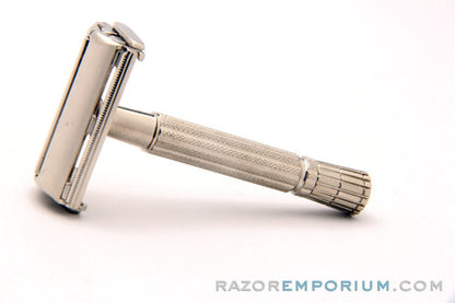 1958 Gillette TV Super Speed Razor Set in Original Red Case D1