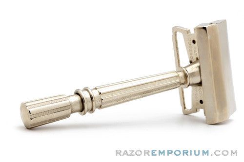 1930s Gem Micromatic Razor Single Edge in Bakelite Case