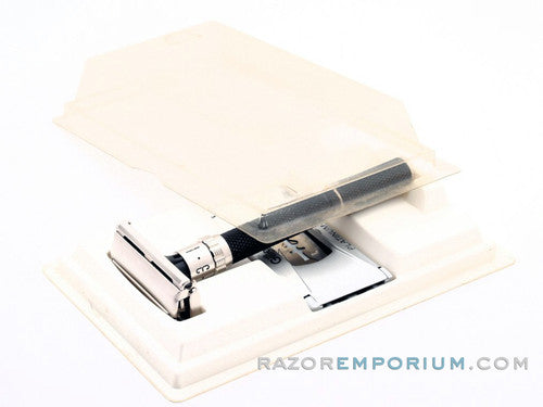 1984 Gillette Super Adjustable "Black Beauty" DE Safety Razor w\ Original Plastic Case & Blades