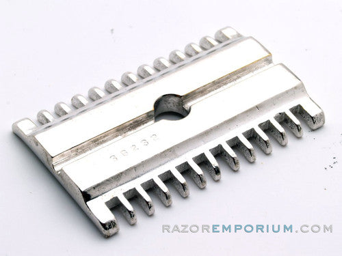 1930's Gillette De Luxe New Improved Norfolk Tuckaway DE Safety Razor