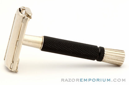 1984 E2 Gillette Black Handle Super Speed Safety Razor