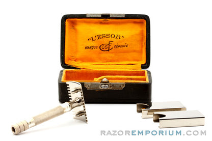 1930's L'Essor Open Comb Double Edge Safety Razor Set w/ Case & Blade Banks