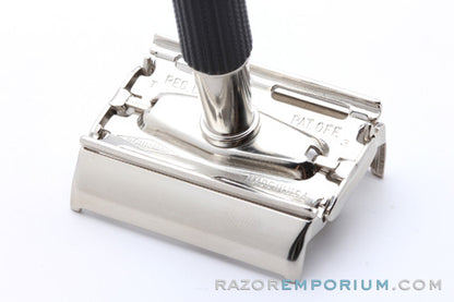 1973 Gillette T3 Black Handle Super Speed DE Safety Razor