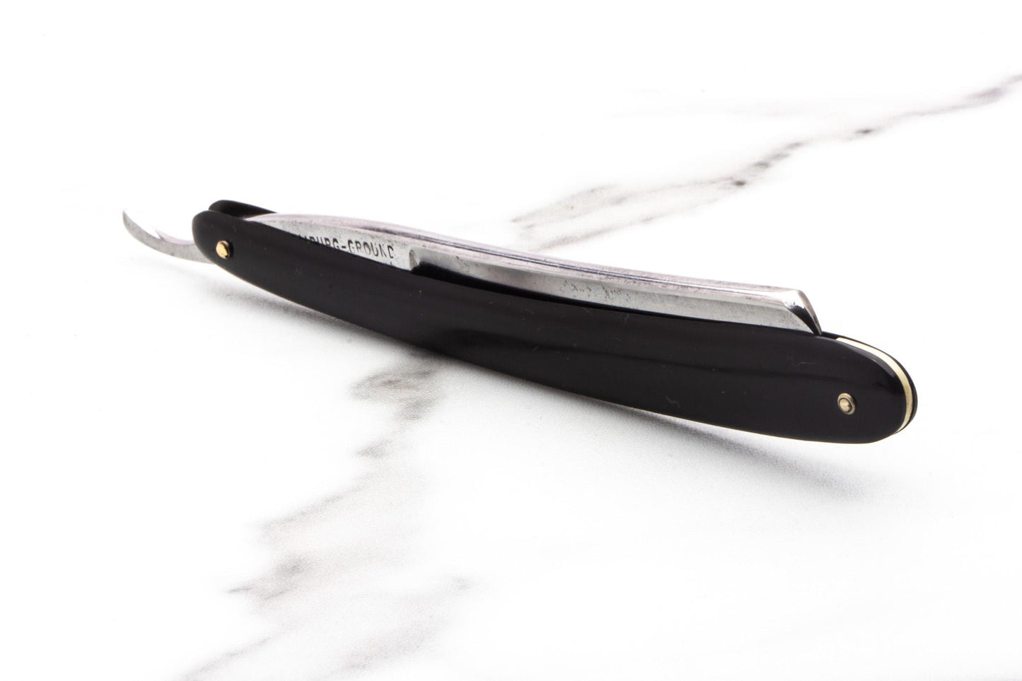 5/8" Vintage Restored "The Artist" Hamburg-Ground Straight Razor