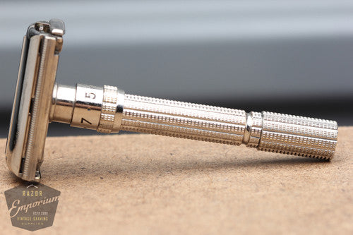 Gillette 1962 Slim Adjustable DE Safety Razor -- H2
