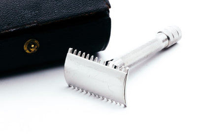 1916 Gillette Single Ring Travel Set in Black Leather Case