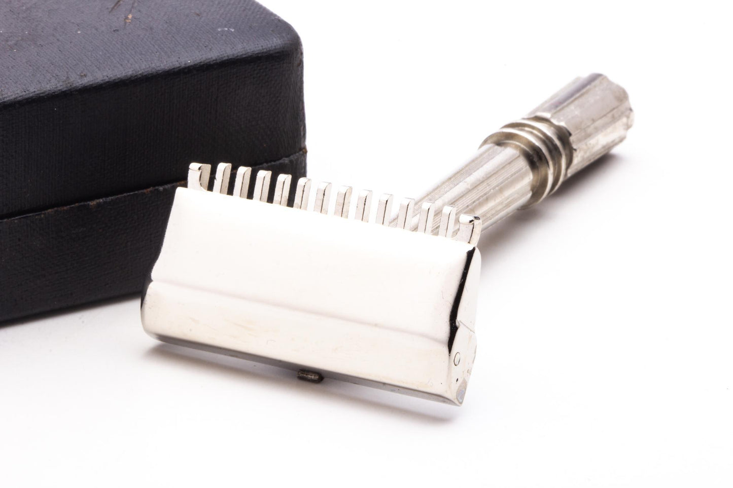 1940 Gem Micromatic "Bullet Tip" Single Edge Safety Razor Set | Original Condition