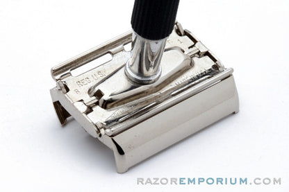1971 Gillette Black Handle Super Speed Safety Razor R1 - Excellent