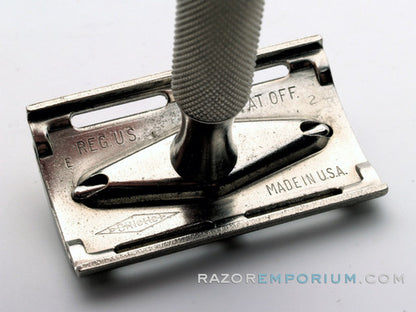 1959 E2 Gillette Ball End Tech DE Safety Razor | Etched Logo