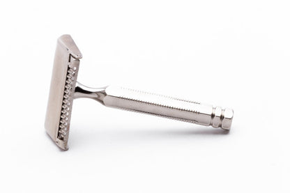 1930's Ever Ready 1912 Style Single Edge Safety Razor in Metal Case