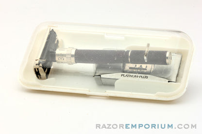 1981 B4 Gillette Super Adjustable "Black Beauty" DE Safety Razor Set