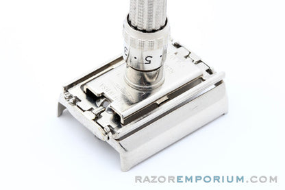 1966 Gillette Slim Adjustable TTO DE Safety Razor L1