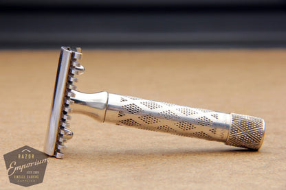 Gillette 1925 Silver New Standard Safety Razor in Original Black Leather Case