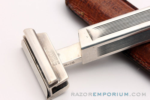 1927-32 Schick Type B Silver SE Repeating Injector Razor w/ Case