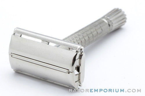 1966 Gillette Flair Tip Super Speed Safety Razor L1