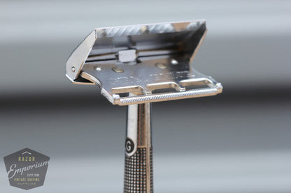 Gem 1940's Flip-Top G Bar Single Edge (SE) Razor