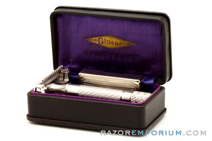 1948 Gillette Aristocrat No. 15 DE Safety Razor w/ Case & Blades| Made in England