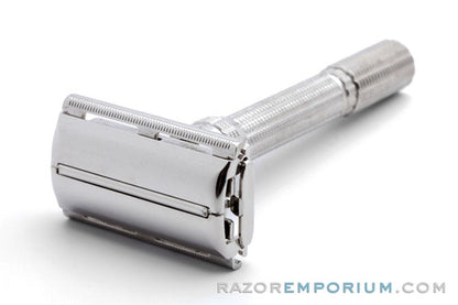 1966 Gillette Slim Adjustable Double Edge Safety Razor Set L3