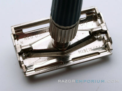 1968 N1 Gillette Knack TTO DE Safety Razor Set