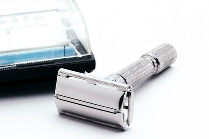 1958 Gillette Fatboy Adjustable Double Edge Razor Set D4