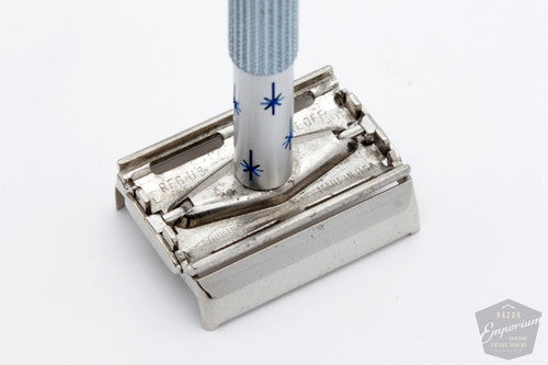 1966 Gillette L1 Blue Star Lady Gillette Double Edge Safety Razor