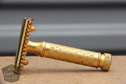Gillette 1920's Gold New Improved Tuckaway Style Travel (DE) Safety Razor Set