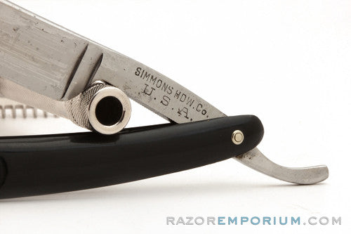 5/8" Simmons Hardware K15W Straight Razor with Original Scales | Germany