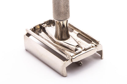 1953 Y4 Gillette Super Speed Double Edge Safety Razor Set With Original Red Case | Original Condition