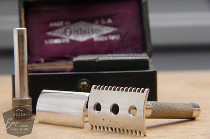 Gillette 1920 Single Ring Old Type Set in Leather Case with Blade Banks