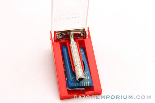 1958 Gillette TV Super Speed Razor Set in Original Red Case D1