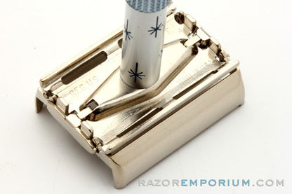 1965 K4 Gillette Blue Star Lady Gillette DE Safety Razor Set