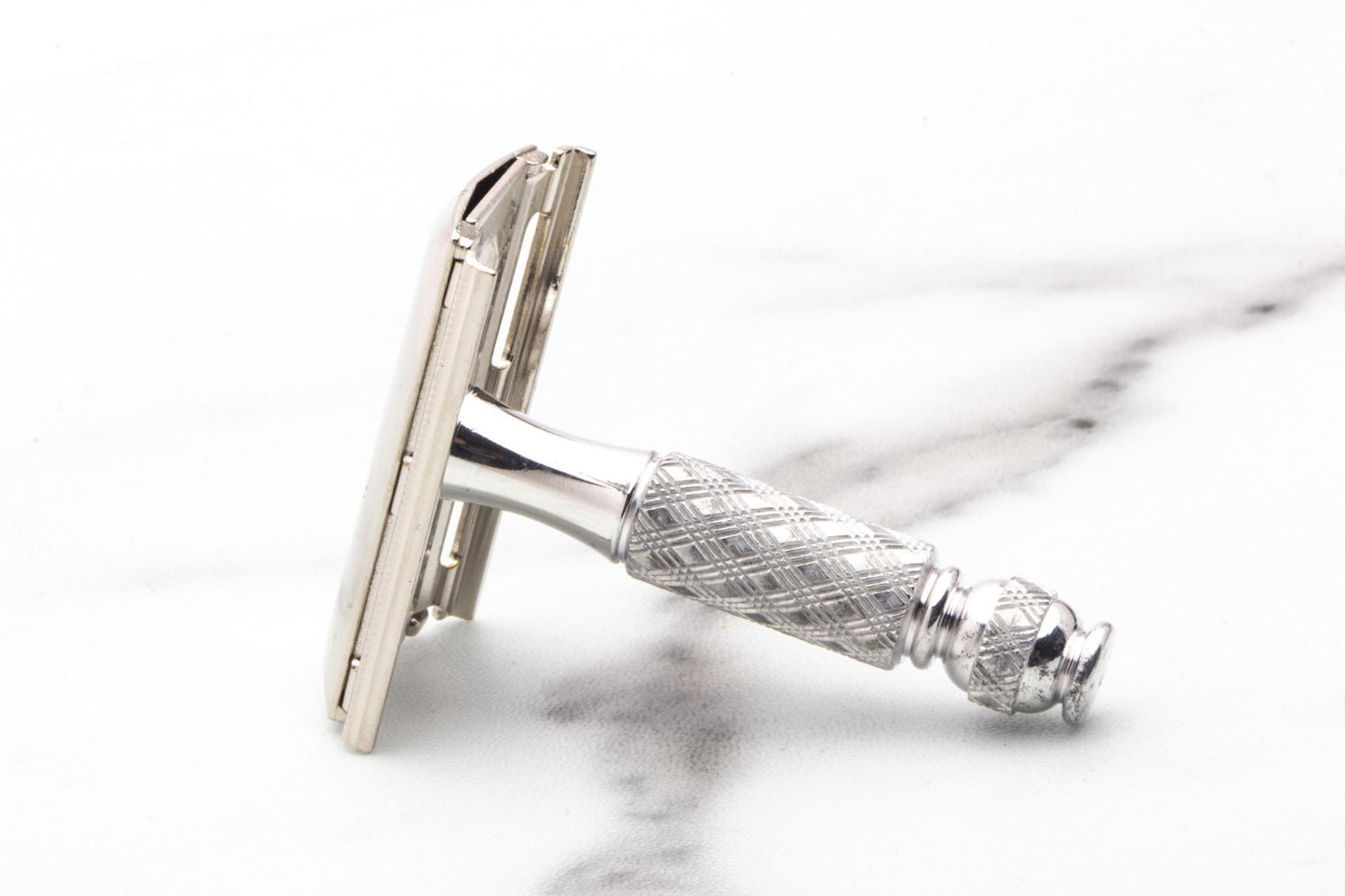 1973 T4 Gillette Spiral Ball End Tech Travel Safety Razor | Original Condition