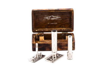 1921 Gillette Richwood Safety Razor Set with Case