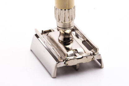 Astra 901 Double Edge Safety Razor Set | Original Condition