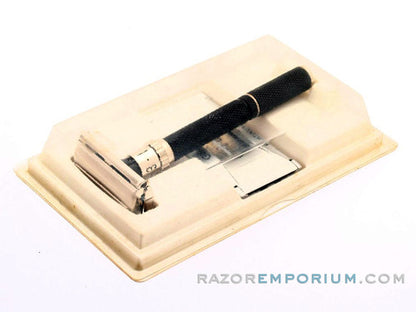 1984 Gillette Super Adjustable "Black Beauty" DE Safety Razor w\ Original Plastic Case & Blades