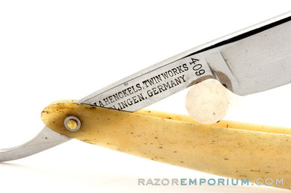 9/16" J.A. Henckels #409 "Maximum" Straight Razor w/ Case | Solingen, Germany