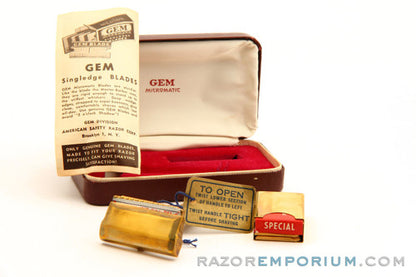 1930's Micromatic Razor Single Edge in Brown Case