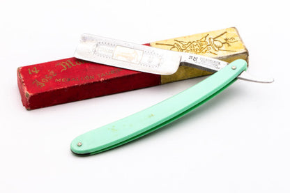 7/8" Filarmonica #14 Medallon Taurino Straight Razor w/ Coffin  | Spain