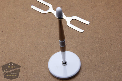 Starter Shave 4-Piece Stand White